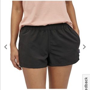 Patagonia Barely Baggies Shorts size small in black
